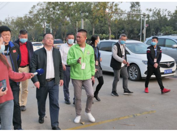 顺德区副区长刘国兴亲临广东东方一哥新材料股份有限公司指导安全工作